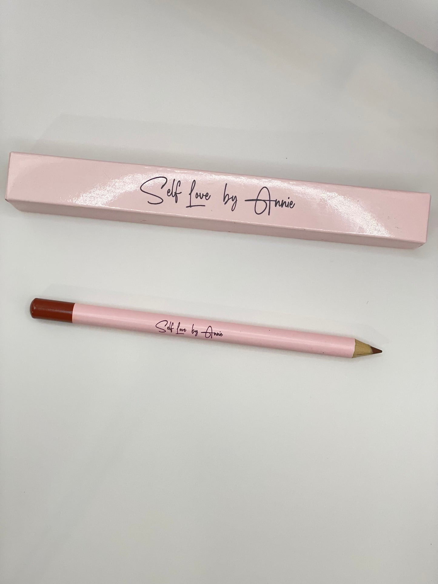 Annie’s shade 15 - Copper Cutie Lip Pencil