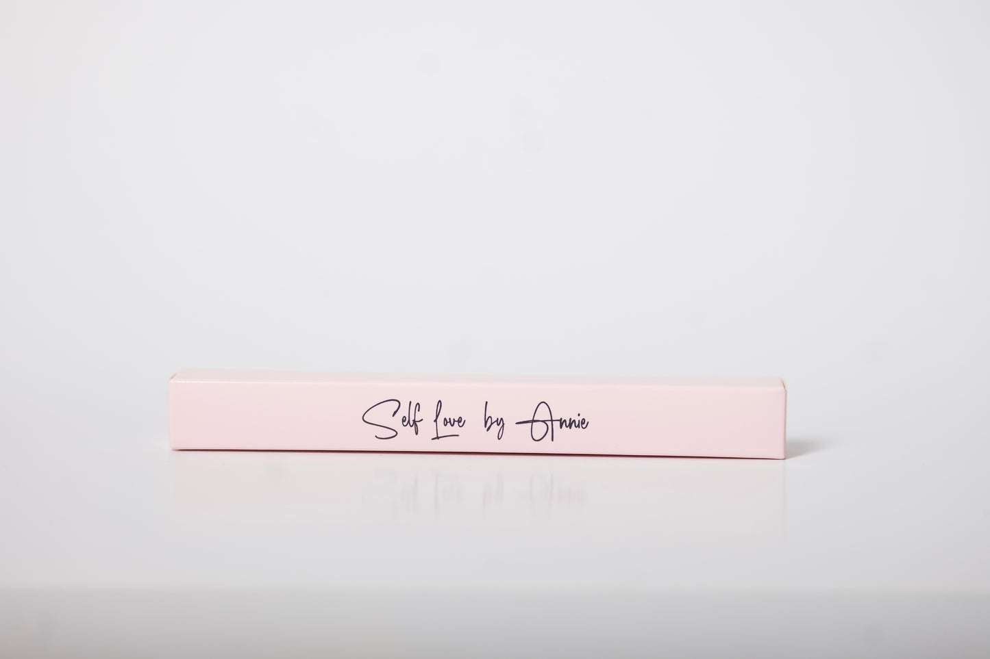 Annie’s shade 14 - Rose pink lip pencil